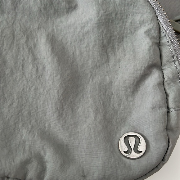 Lululemon bag - Picture 5 of 6